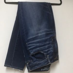 American eagle high rise jegging medium wash